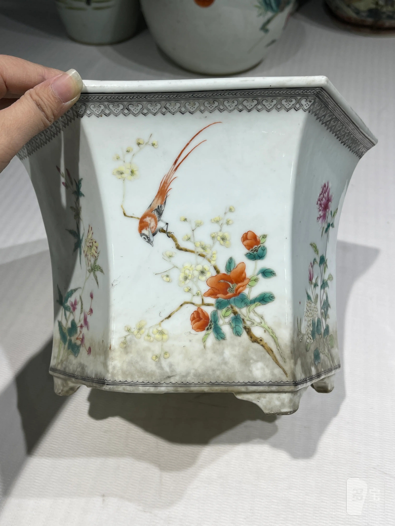 清代 粉彩花盆七件 - 图2